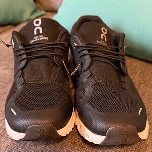 On Running Men's Black and White Athletic Shoes